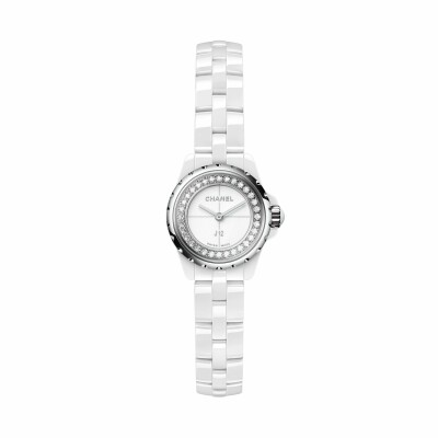 CHANEL J12·XS watch