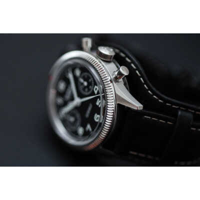 Montre Hanhart Pioneer 417 ES 39 mm 1954 Unlimited bracelet "Bund" noir, taille M