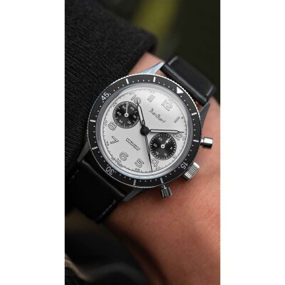 Montre Hanhart 1882  Panda, 39 mm, bracelet acier