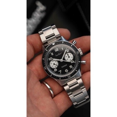 Montre Hanhart 1882  Reverse Panda, 39 mm, bracelet cuir noir, taille M