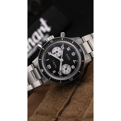 Montre Hanhart 1882  Reverse Panda, 39 mm, bracelet cuir noir, taille M