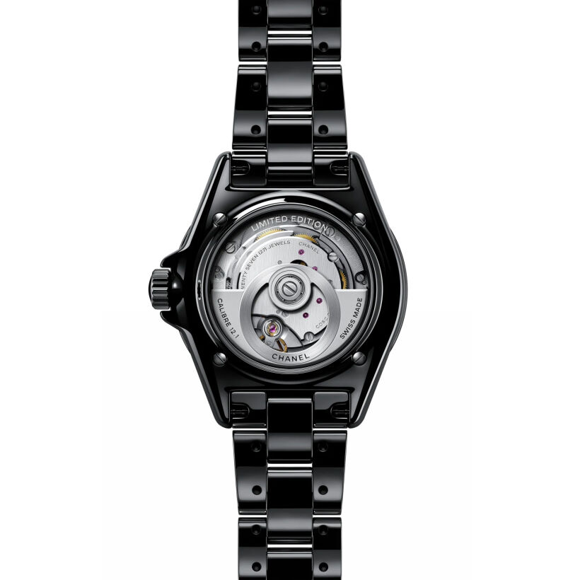 Montre CHANEL J12 WANTED