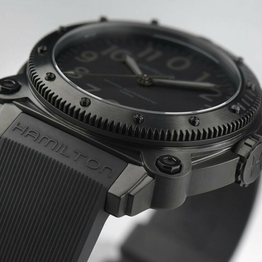 Montre Hamilton Khaki Navy BeLOWZERO Titanium Auto