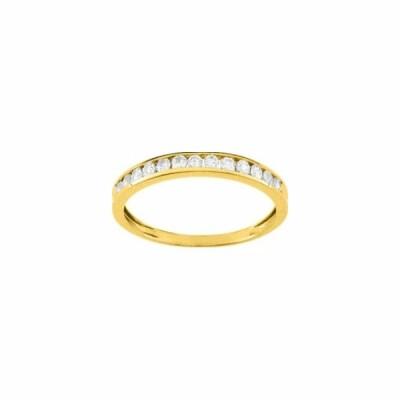 Bague en or jaune et oxyde de zirconium