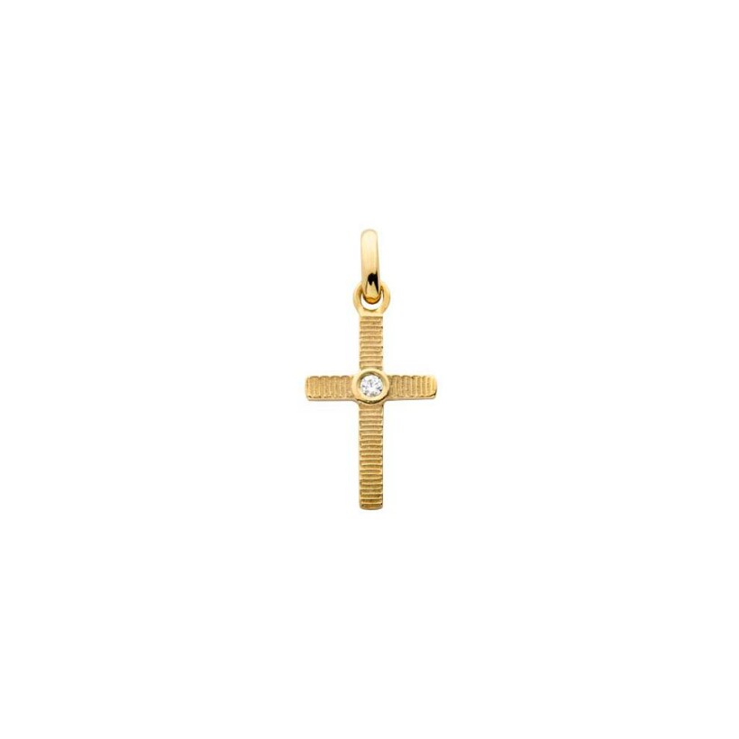 Arthus Bertrand cross pendant, yellow gold and diamond