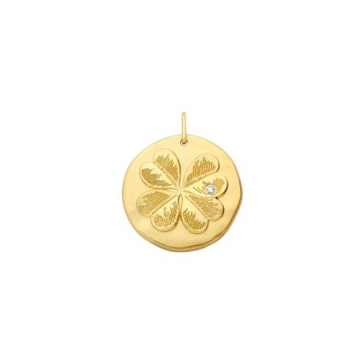 Arthus Bertrand Medal Comedy Clover in polished yellow gold and diamond, 23 mm