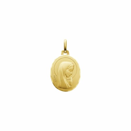 Médaille Augis Vierge mains jointes facetée ovale en or jaune, 16mm