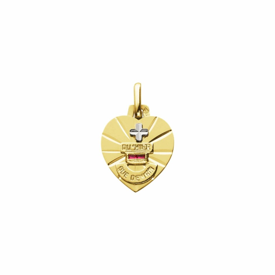 Médaille Augis d'Amour cœur en or jaune et rubis, 13.5x12.3mm