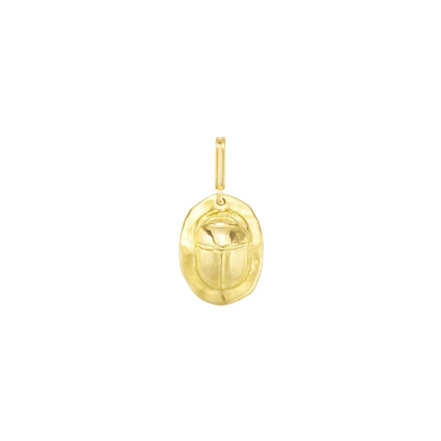 Mellerio Talismans Scarab medal in yellow gold