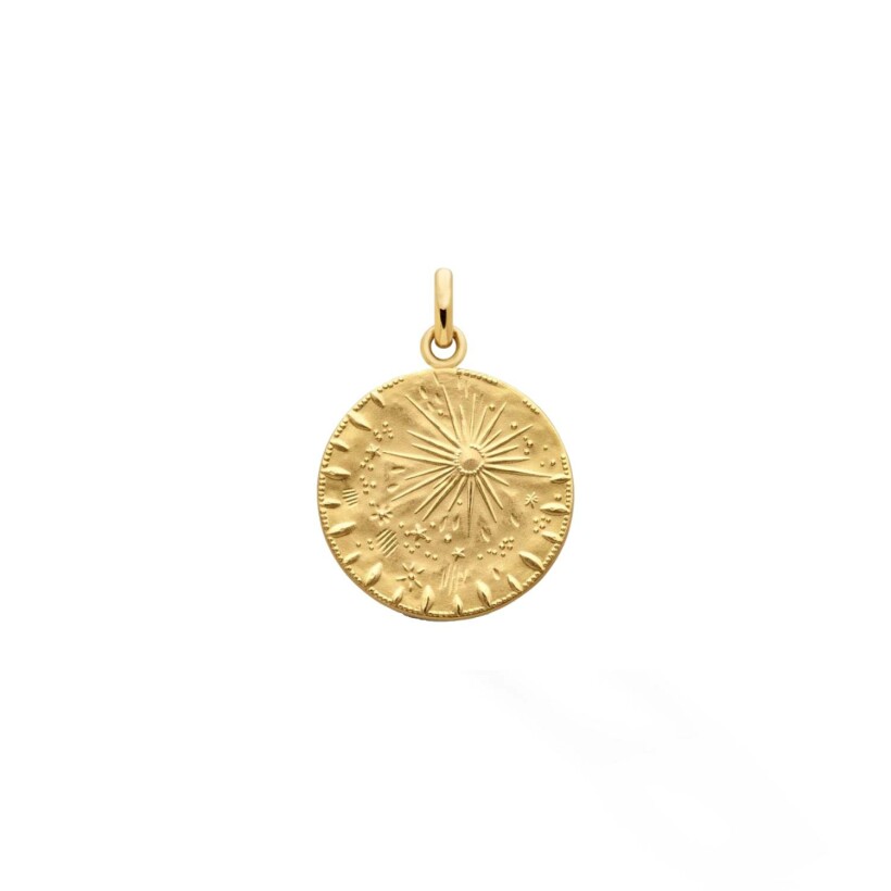 Arthus Bertrand Pluie d'Etoiles medallion in polished yellow gold, 18mm