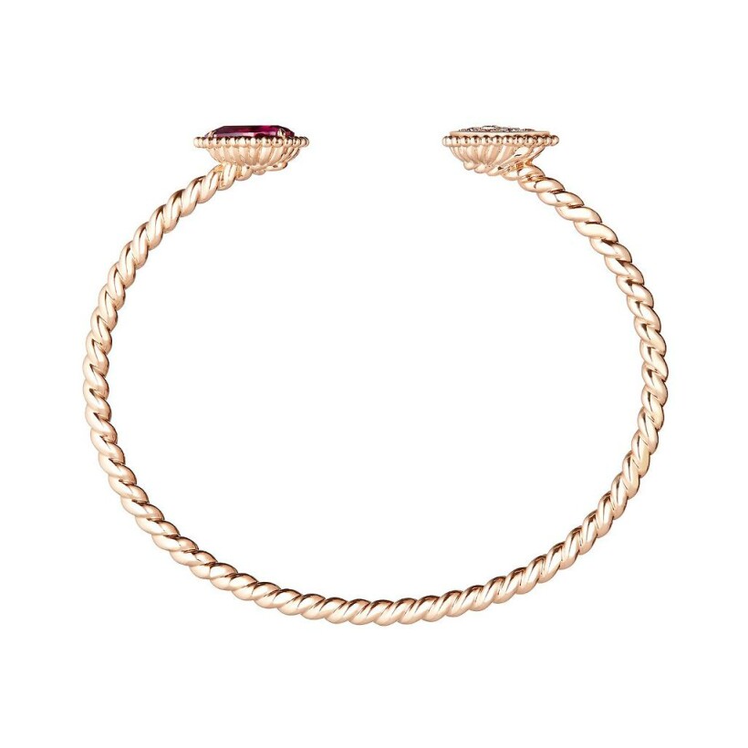 Bracelet Boucheron Serpent Bohème motif double S en or rose, grenat et diamants