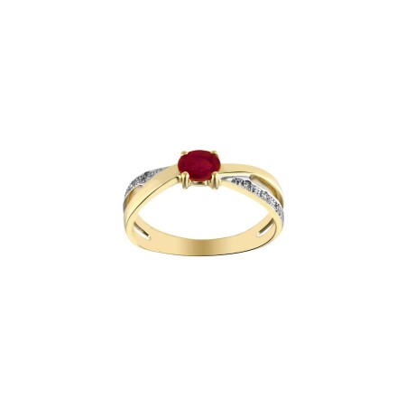 Bague en or jaune, rubis et diamants