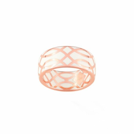 Bague en or rose et laque blanc ivoire