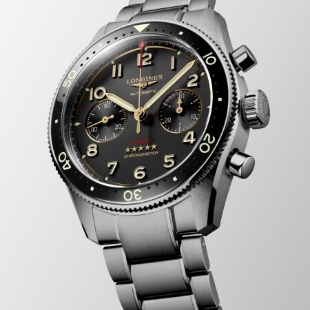 Montre Longines Spirit Flyback Titanium L3.821.1.53.6