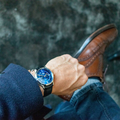 Montre Perrelet Weekend A1304/3