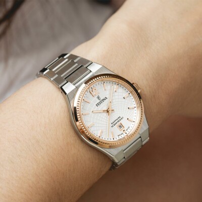Montre Festina Swiss Made Rive F20066/2