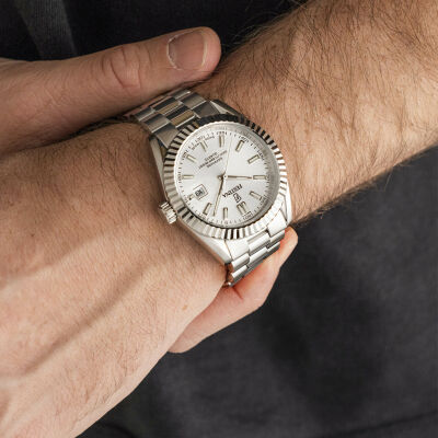 Montre Festina Swiss Made Acier Classique F20084/A