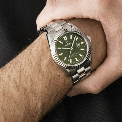 Montre Festina Swiss Made Acier Classique F20084/C