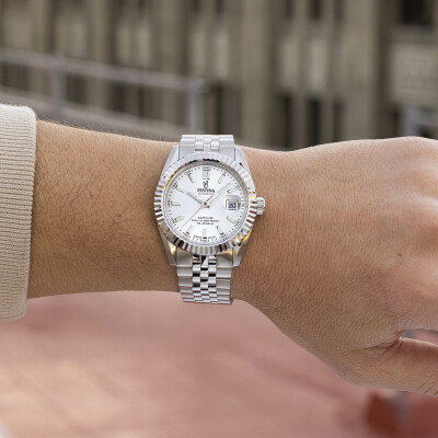 Montre Festina Swiss Made F20090/1
