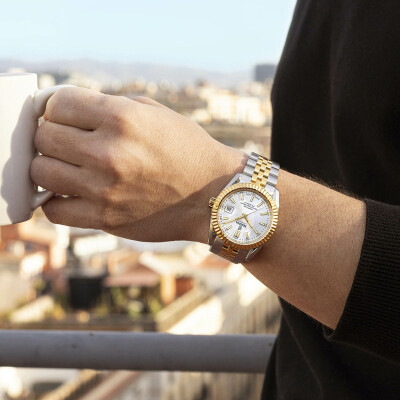 Montre Festina Swiss Made F20091/1