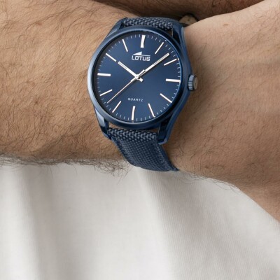 Montre Lotus Minimalist For Him 19071/1