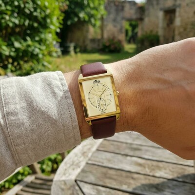 Montre Lotus Square Series 19079/2