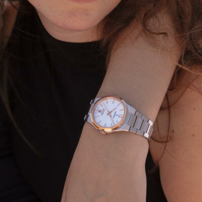 Montre Festina Swiss Made Rive F20066/2