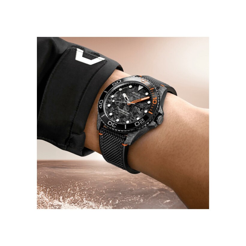 Montre Mido Ocean Star 200C Carbon M042.431.77.081.00