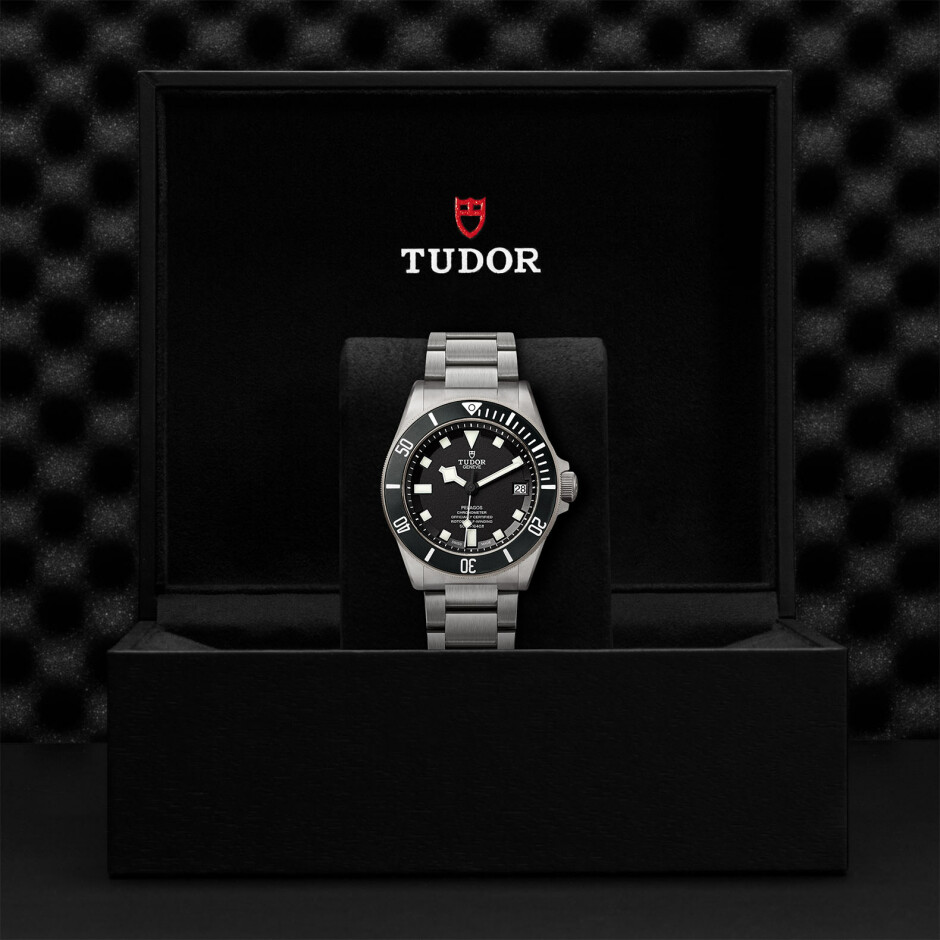 TUDOR Pelagos watch, Ceramic matt black disc, titanium bracelet