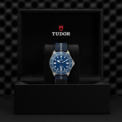 TUDOR Pelagos FXD watch, bidirectional rotating bezel, navy blue fabric strap