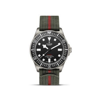 Montre TUDOR Pelagos FXD, lunette tournante unidirectionnelle, cadran noir mat