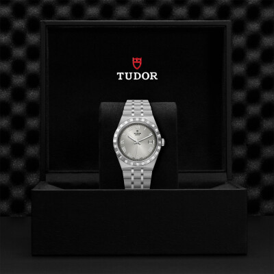 Montre TUDOR Royal boîtier en acier 38 mm, cadran argenté