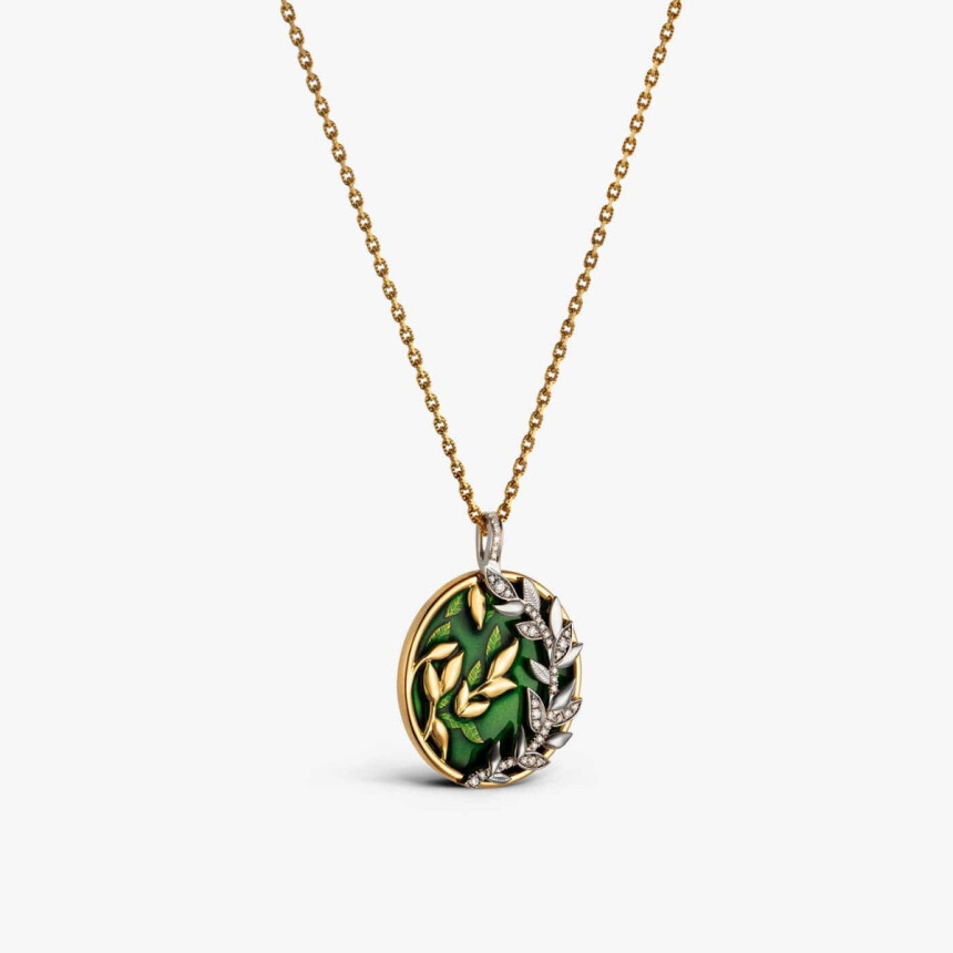 Arthus Bertrand Fabula medal, satin yellow gold, white gold, green lacquer and diamonds