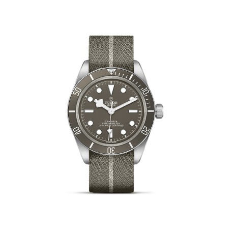 Montre TUDOR Black Bay 58 boîtier en argent 39 mm, bracelet en tissu brun et gris