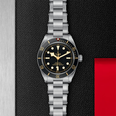 TUDOR Black Bay 58 watch, 39 mm steel case, steel bracelet