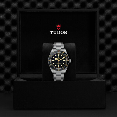 TUDOR Black Bay 58 watch, 39 mm steel case, steel bracelet