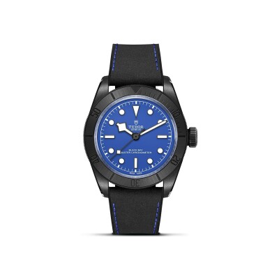 Montre TUDOR Black Bay Ceramic, boîtier en céramique, 41mm, cadran bleu