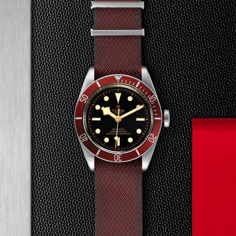 TUDOR Black Bay watch, 41mm steel case, burgundy fabric strap
