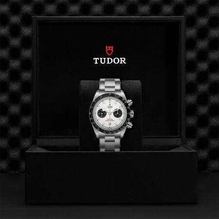 Montre TUDOR Black Bay Chrono boîtier en acier 41 mm, bracelet en acier