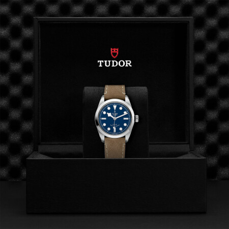 TUDOR Black Bay 36 watch, 36 mm steel case, beige leather strap