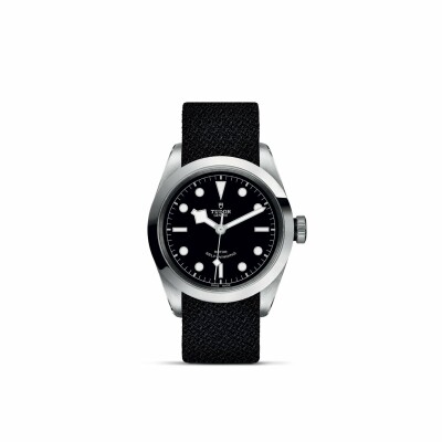 Montre TUDOR Black Bay 41 boîtier en acier 41 mm, bracelet en tissu noir