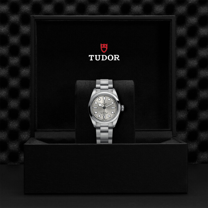 TUDOR Black Bay 32 watch, 32 mm steel case, steel bracelet
