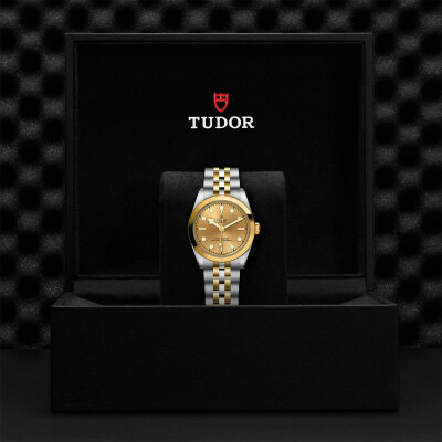 TUDOR Black Bay 31 S&G watch, 31 mm steel case, Steel and yellow gold bracelet