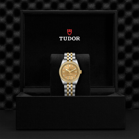 Montre TUDOR Black Bay 31 S&G boîtier en acier 31 mm, bracelet en acier et or jaune