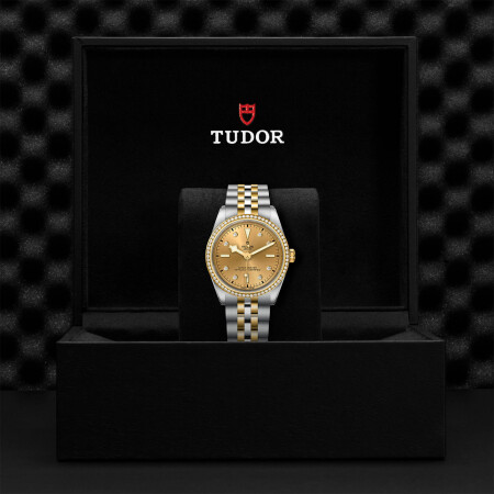 TUDOR Black Bay 36 S&G watch, 36 mm steel case, Steel and yellow gold bracelet