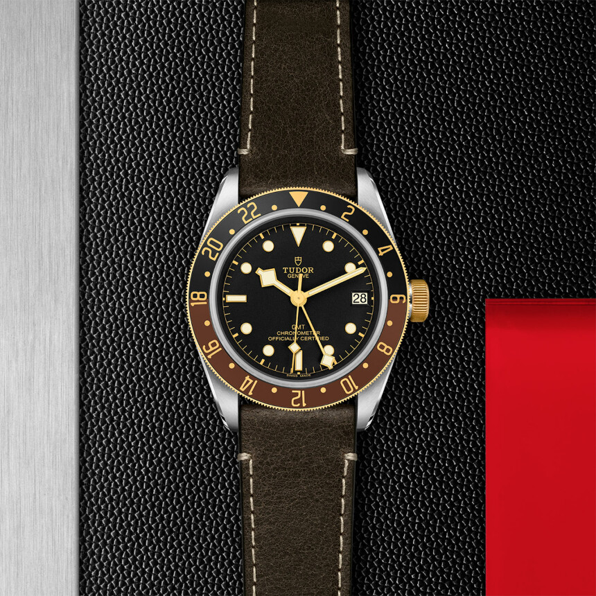 Montre TUDOR Black Bay GMT S&G boîtier en acier 41 mm, bracelet en cuir brun