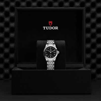 TUDOR 1926 watch, 28 mm steel case, dark-coloured dial