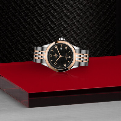 TUDOR 1926 watch, 28 mm steel case, pink gold bezel