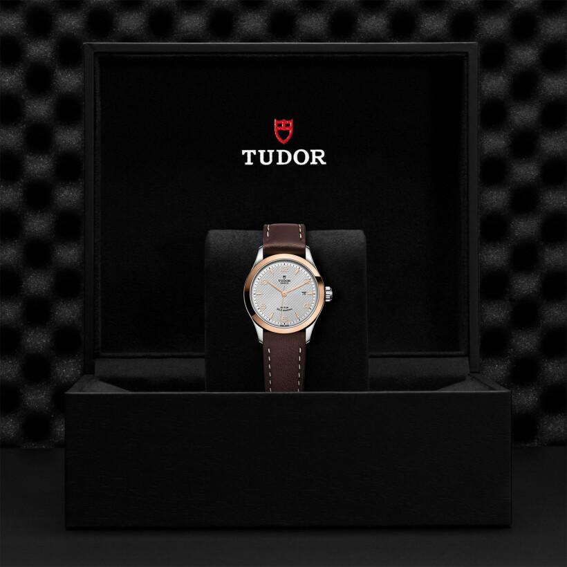 TUDOR 1926 watch, 28 mm steel case, pink gold bezel