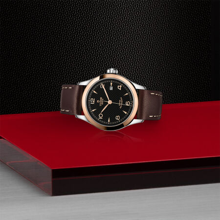 TUDOR 1926 watch, 28 mm steel case, pink gold bezel